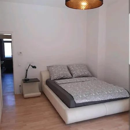 Perfect Apartment To Visit The Fair Or City Dusseldorf Exterior photo